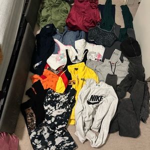 Bundle of clothes size S